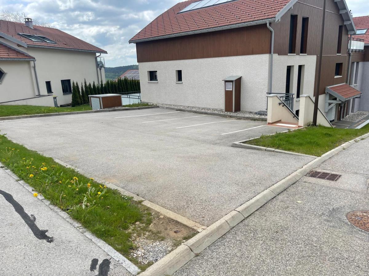 Appartement 4 Personnes Proche Lac Saint Point Montperreux Eksteriør bilde